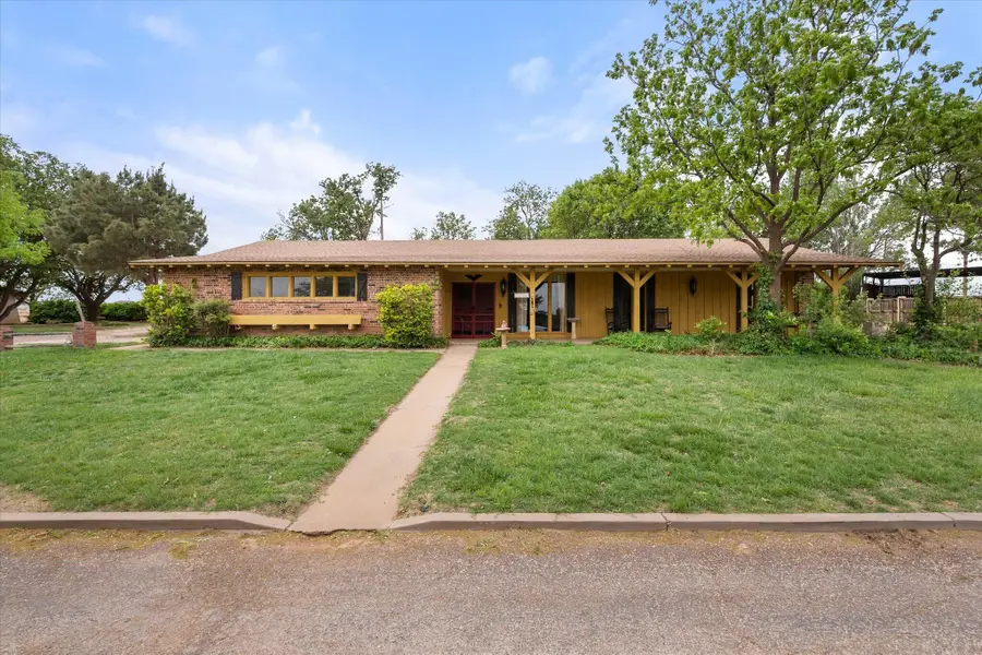 7006 W 13th Street, Plainview, TX 79072 - #2