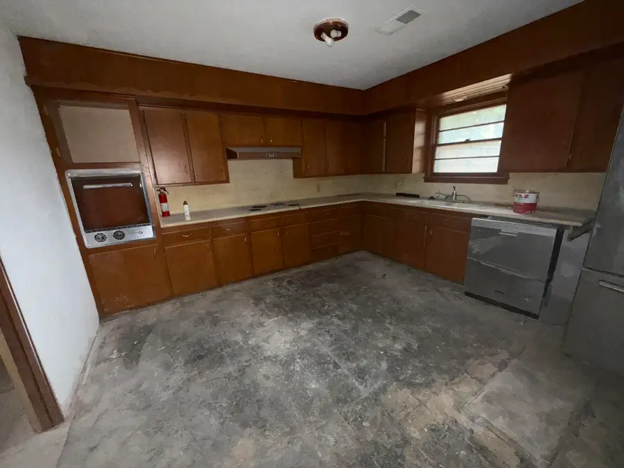 3304 53rd Street, Lubbock, TX 79413 - #3