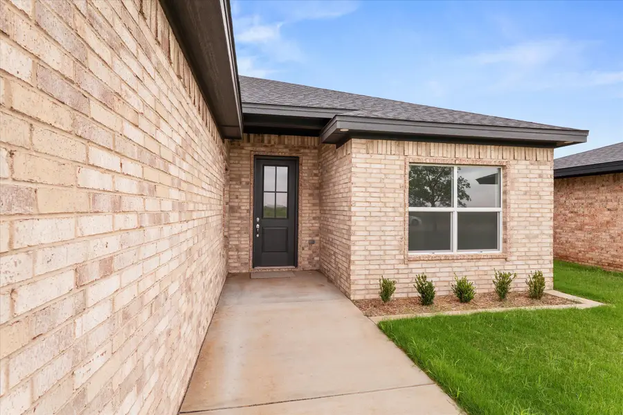 619 Holly Street, Levelland, TX 79336 - #3