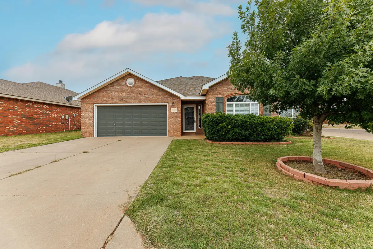 10602 Clinton Avenue, Lubbock, TX 79424 - #1