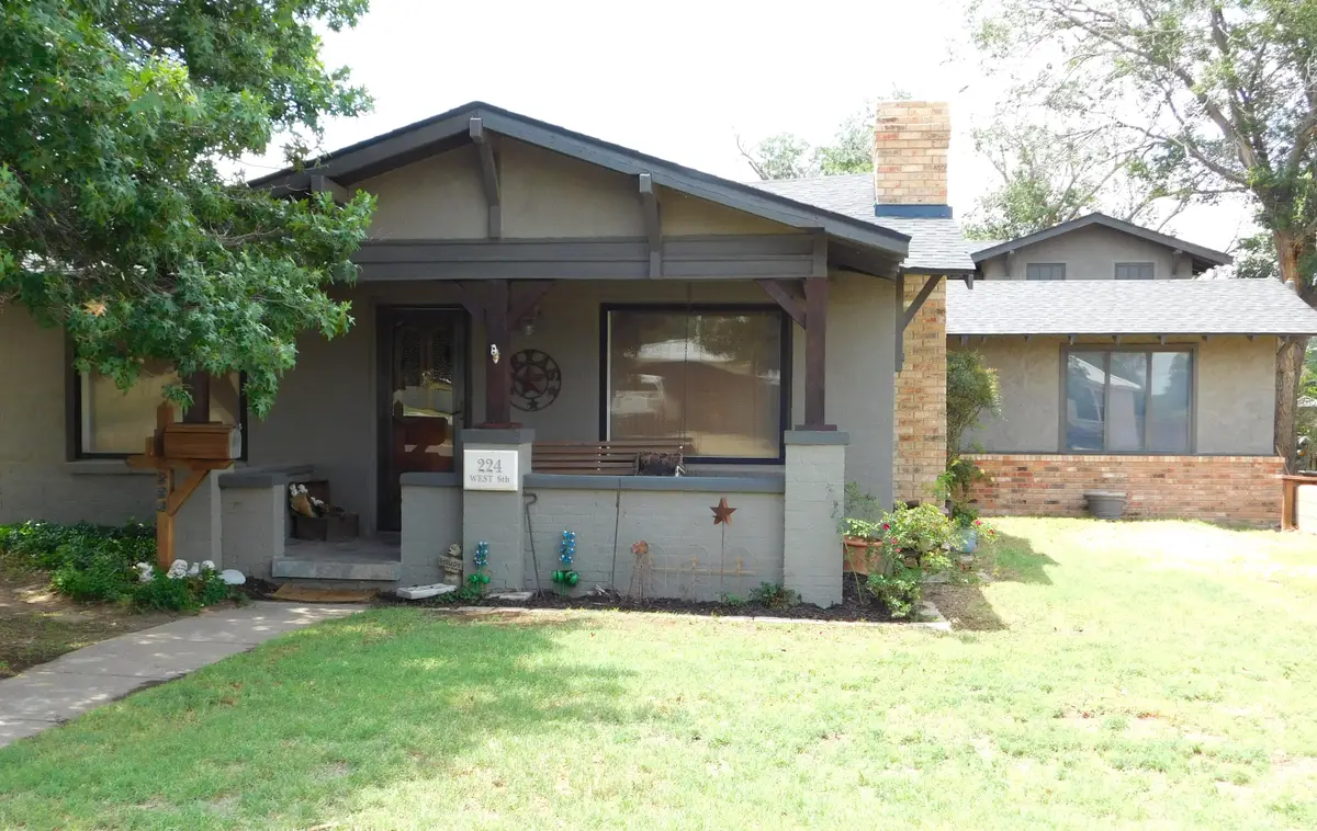 224 W 6th Street, Muleshoe, TX 79347 - #1
