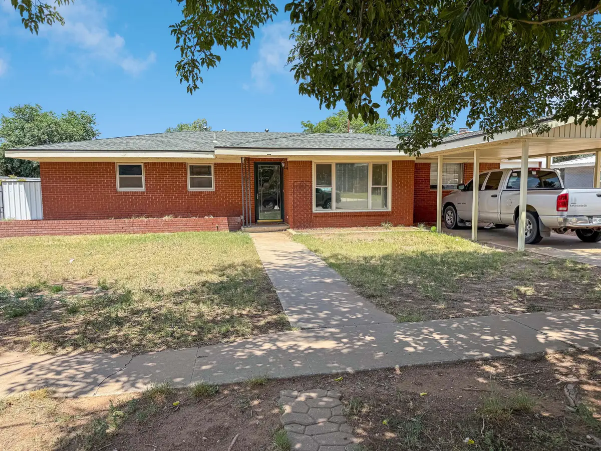 504 SW 13th Street, Seminole, TX 79360 - #1