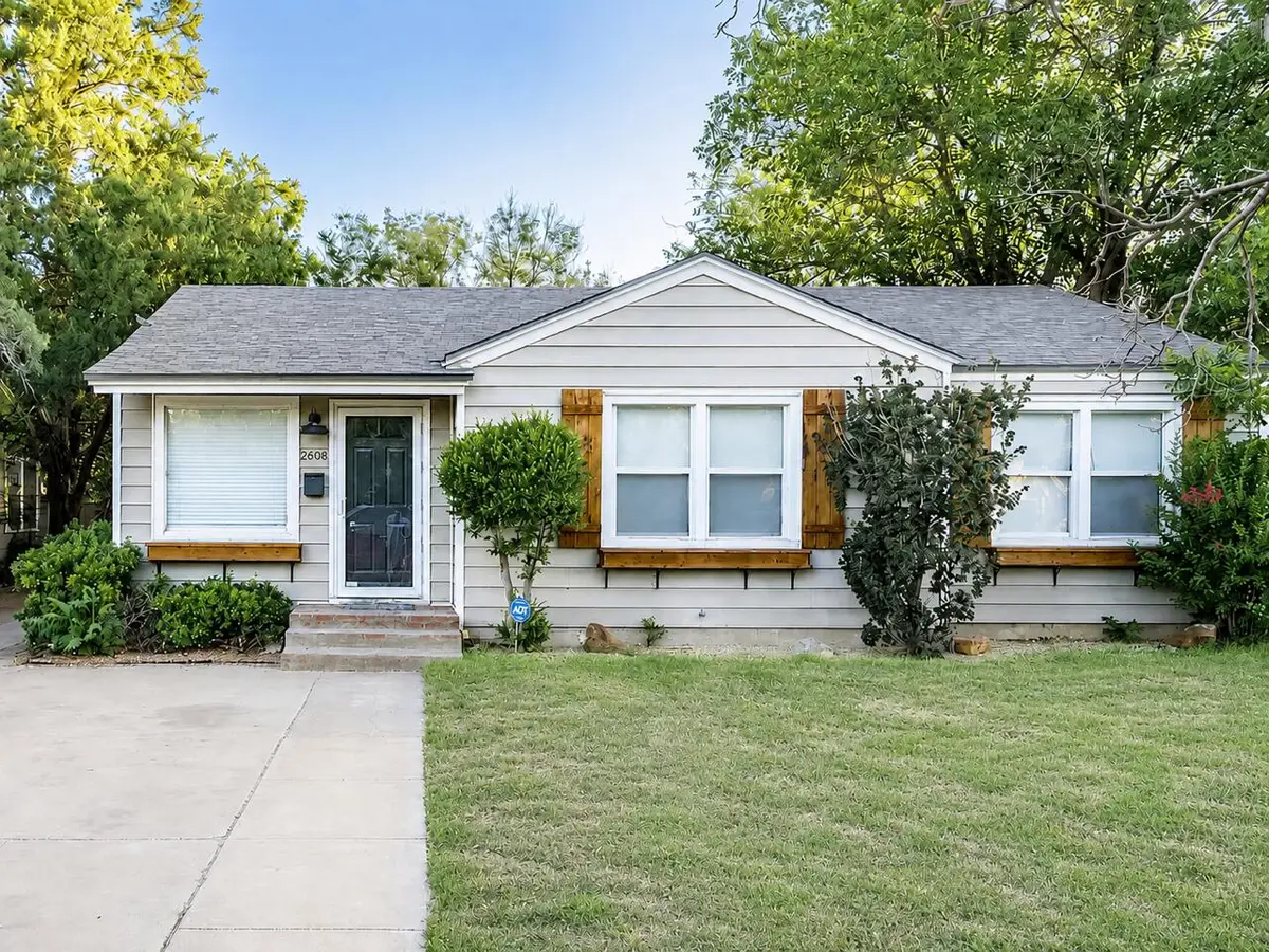 2608 32nd Street, Lubbock, TX 79410 - #1