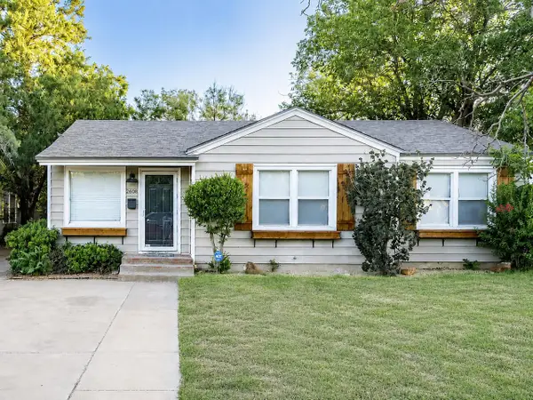 2608 32nd Street, Lubbock, TX 79410