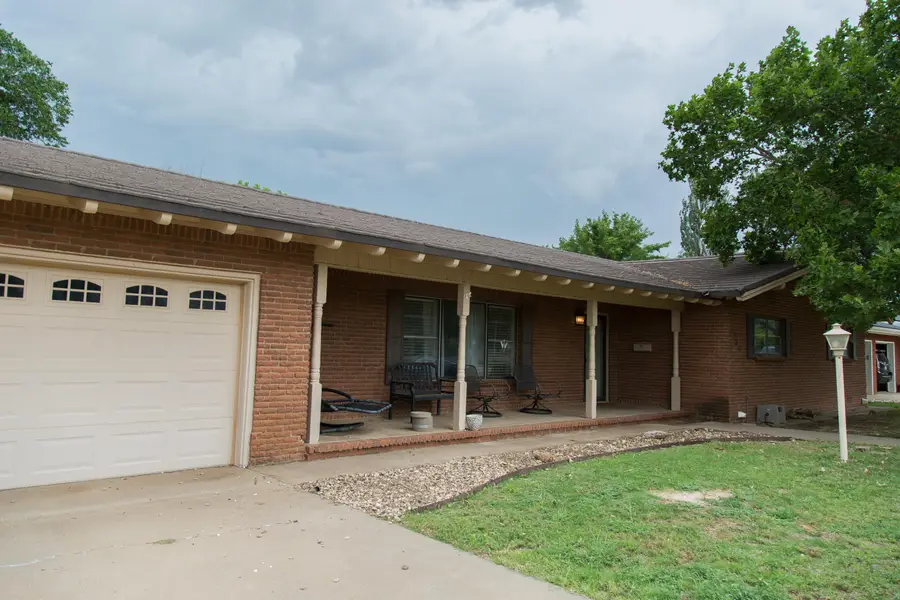 904 Itasca Street, Plainview, TX 79072 - #3