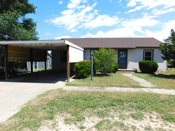 523 W 5th Street, Muleshoe, TX 79347