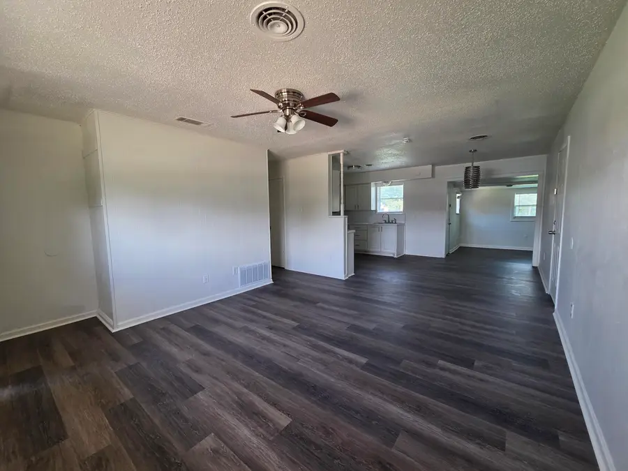 5537 17th Street, Lubbock, TX 79416 - #3