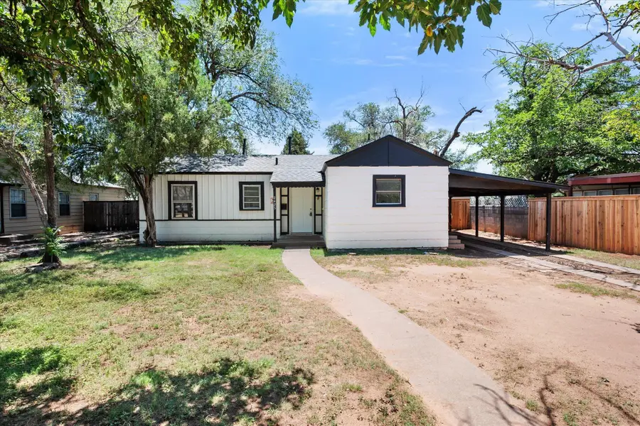 2425 32nd Street, Lubbock, TX 79411 - #3