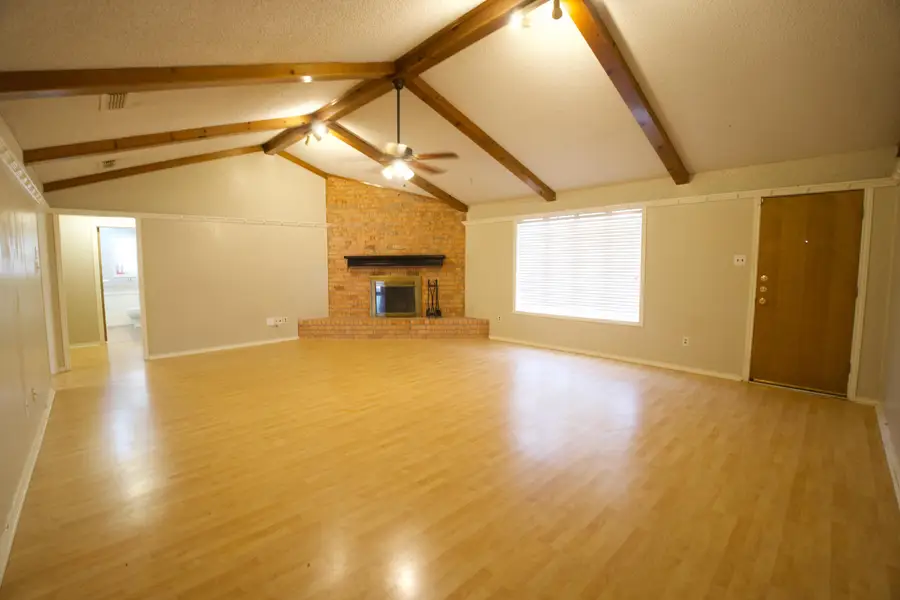 9003 Lynnhaven Avenue, Lubbock, TX 79423 - #2