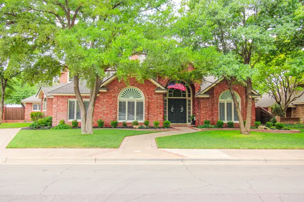 8708 Savannah Avenue, Lubbock, TX 79424