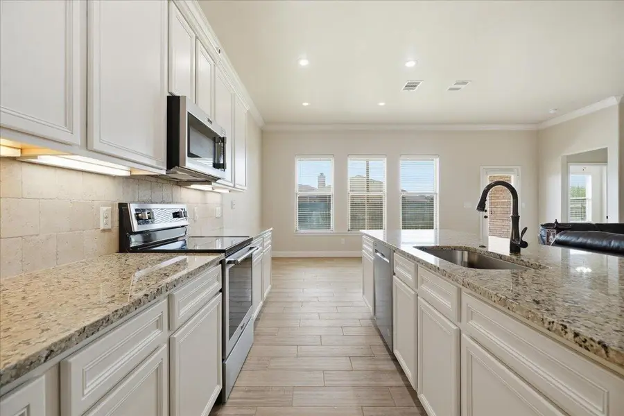10109 Viola Avenue, Lubbock, TX 79424 - #2