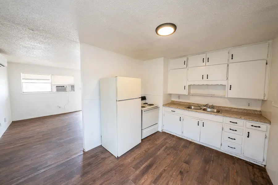 824 Vanda Avenue, Lubbock, TX 79403 - #3