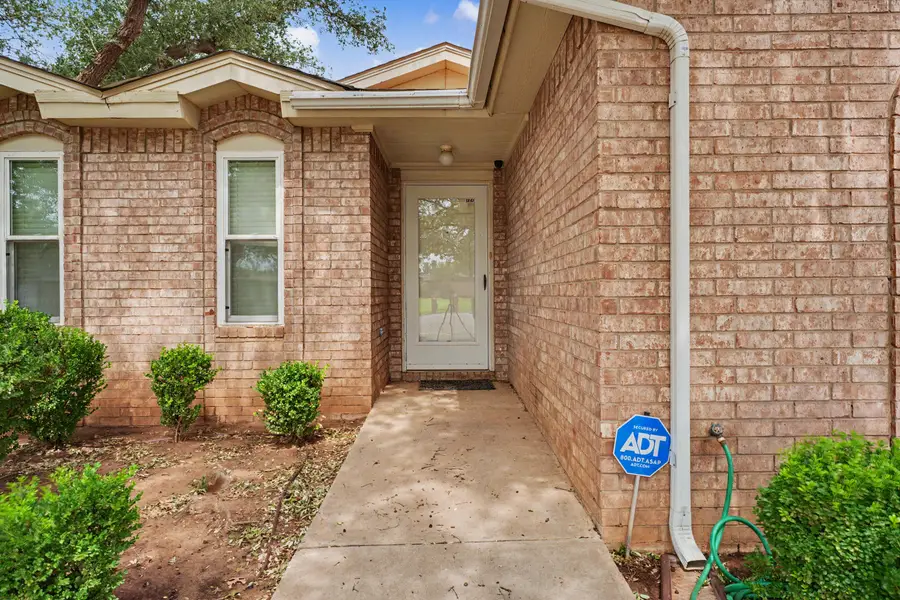 1022 Iola Avenue, Lubbock, TX 79416 - #3
