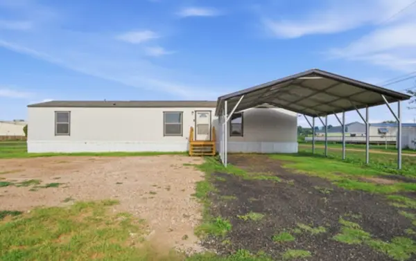 125 Pecan Street, Levelland, TX 79336