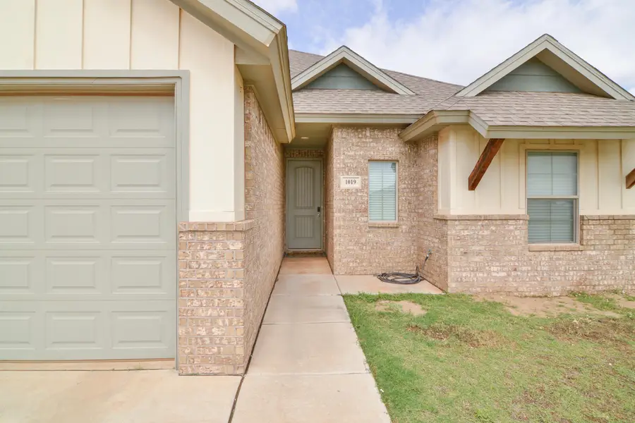 1019 N Fulton Avenue, Lubbock, TX 79416 - #2