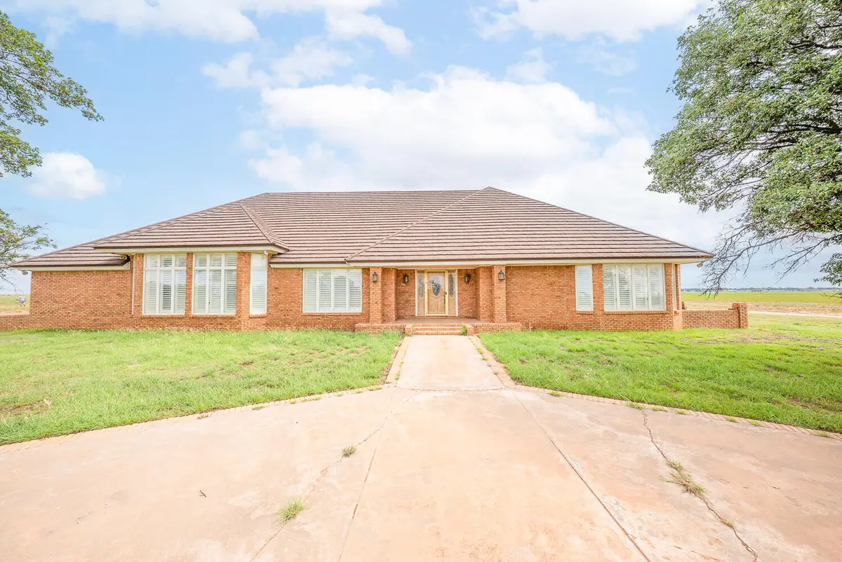 2210 W Division Street, Slaton, TX 79364 - #1