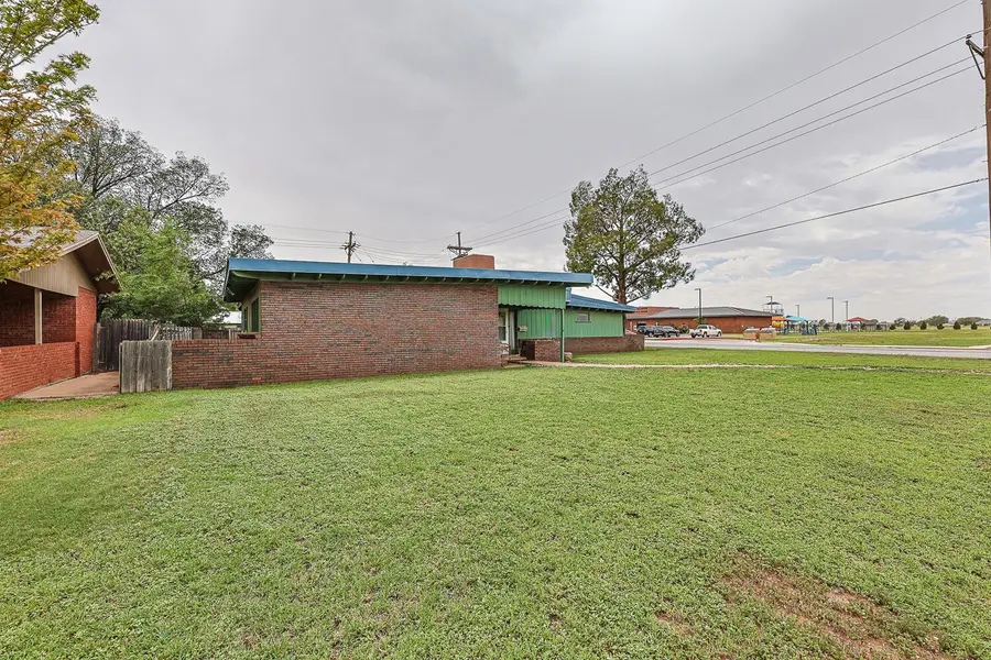 100 E 15th Street, Littlefield, TX 79339 - #2