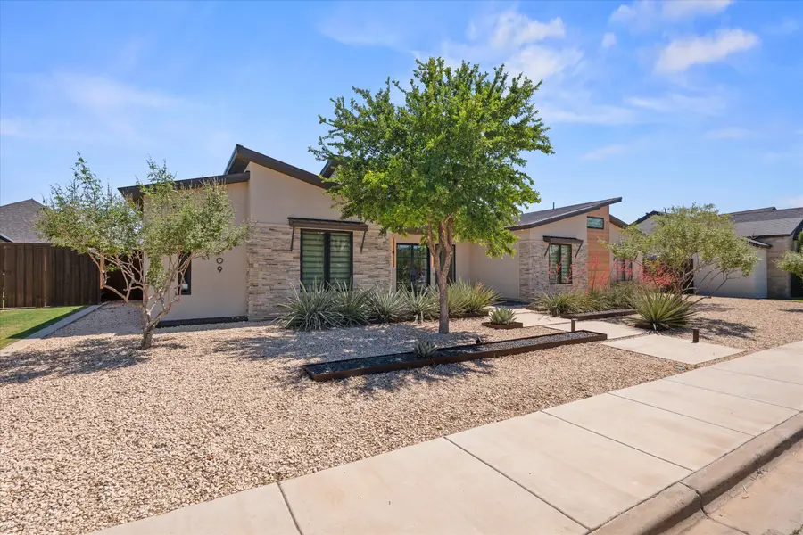 11709 Utica Avenue, Lubbock, TX 79424 - #2