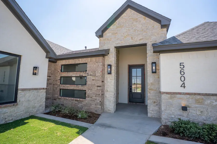 5604 Volney Avenue, Lubbock, TX 79407 - #3