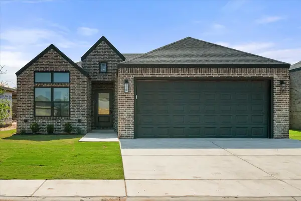 1417 Farmhouse Avenue, Wolfforth, TX 79382