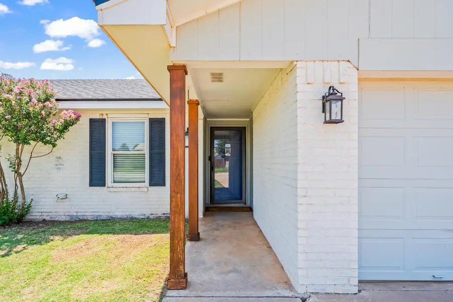 6614 Huron Avenue, Lubbock, TX 79424 - #3