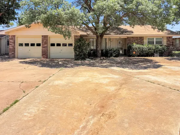 1803 E Buckley Street, Brownfield, TX 79316