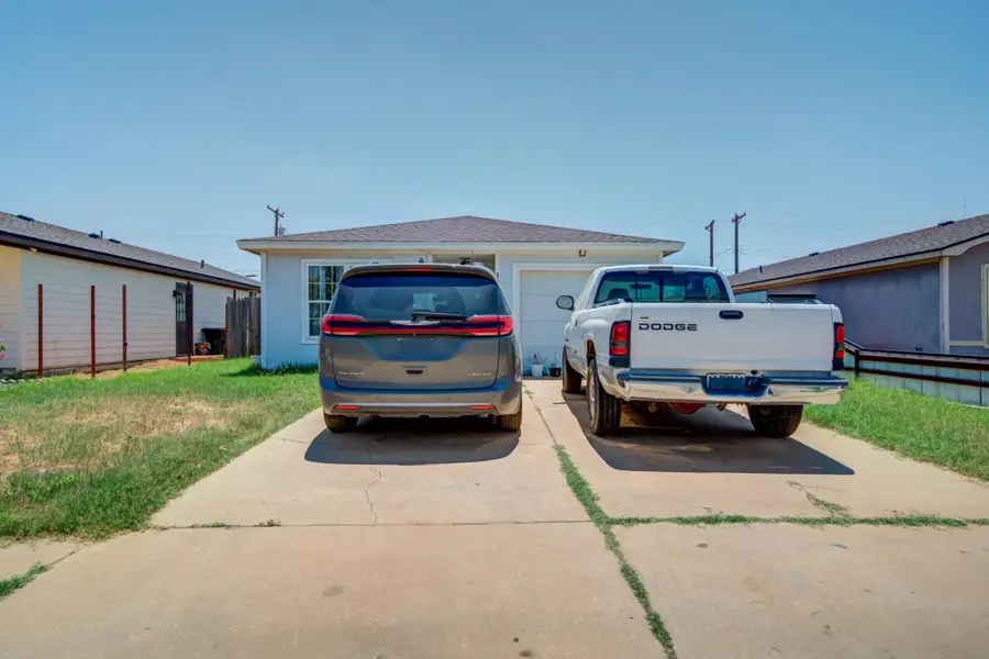 305 76th Street, Lubbock, TX 79404 - #2
