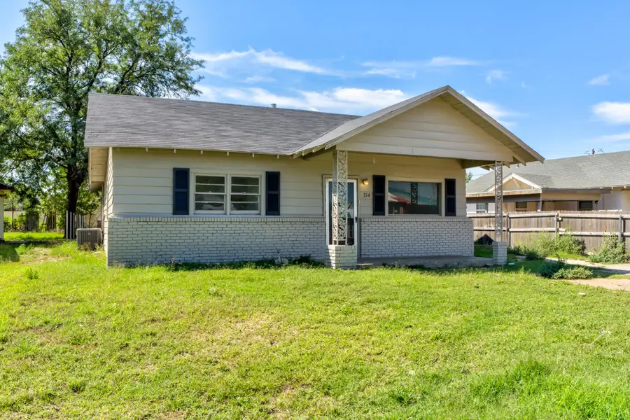 214 E 6th Street, Idalou, TX 79329 - #3