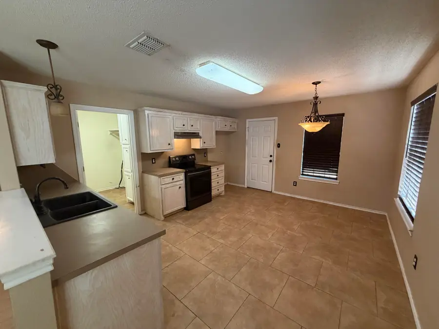 1430 78th Street, Lubbock, TX 79423 - #2