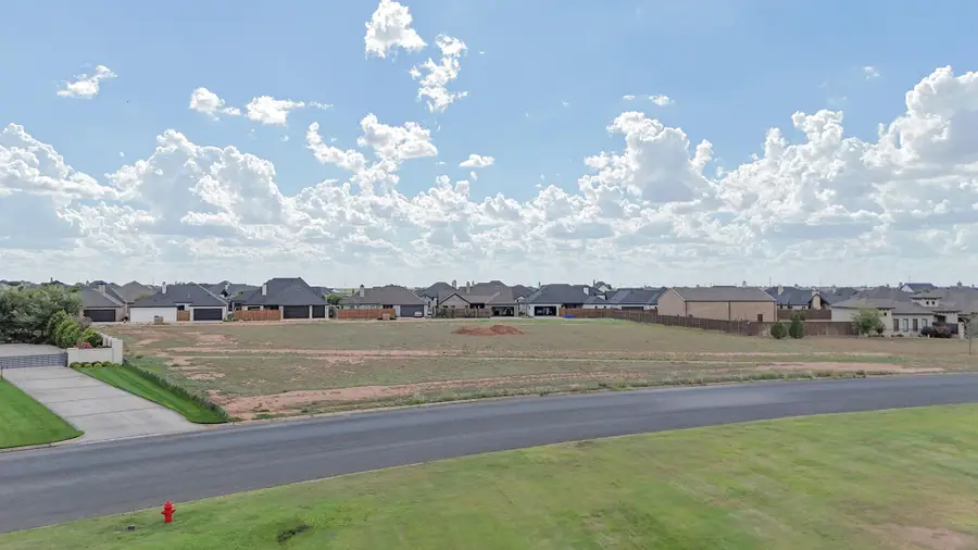 910 Cambridge Avenue, Wolfforth, TX 79382 - #2