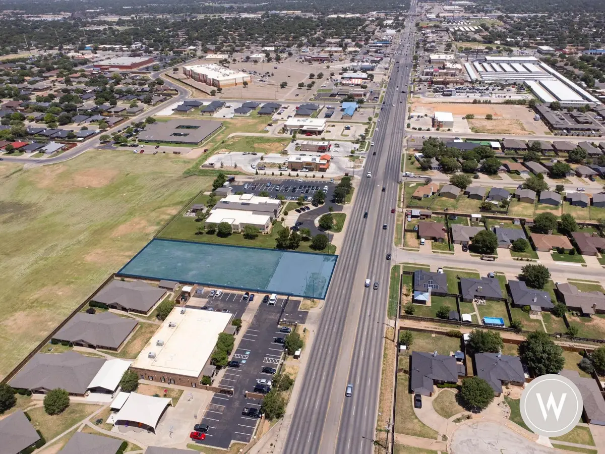 8902 University, Lubbock, TX 79423 - #1