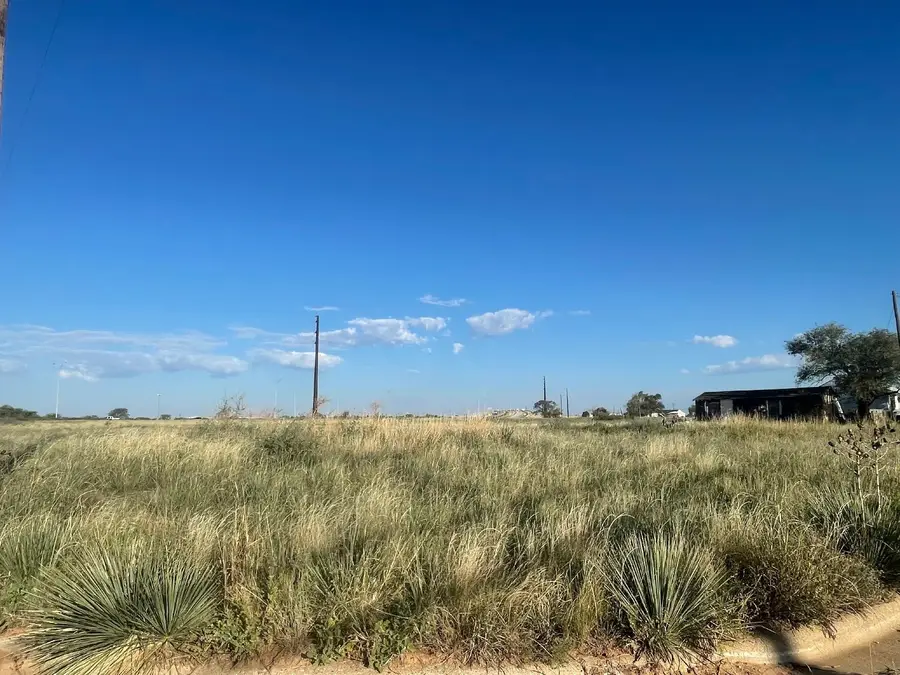 3913 E 2nd Place, Lubbock, TX 79403 - #2