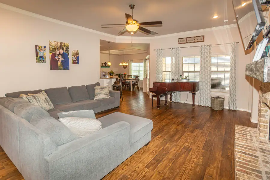 303 N 4th Street, Wolfforth, TX 79382 - #2