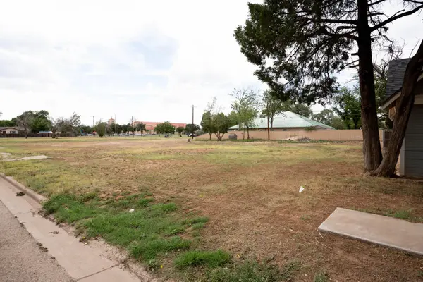 1920 15th Street, Lubbock, TX 79401