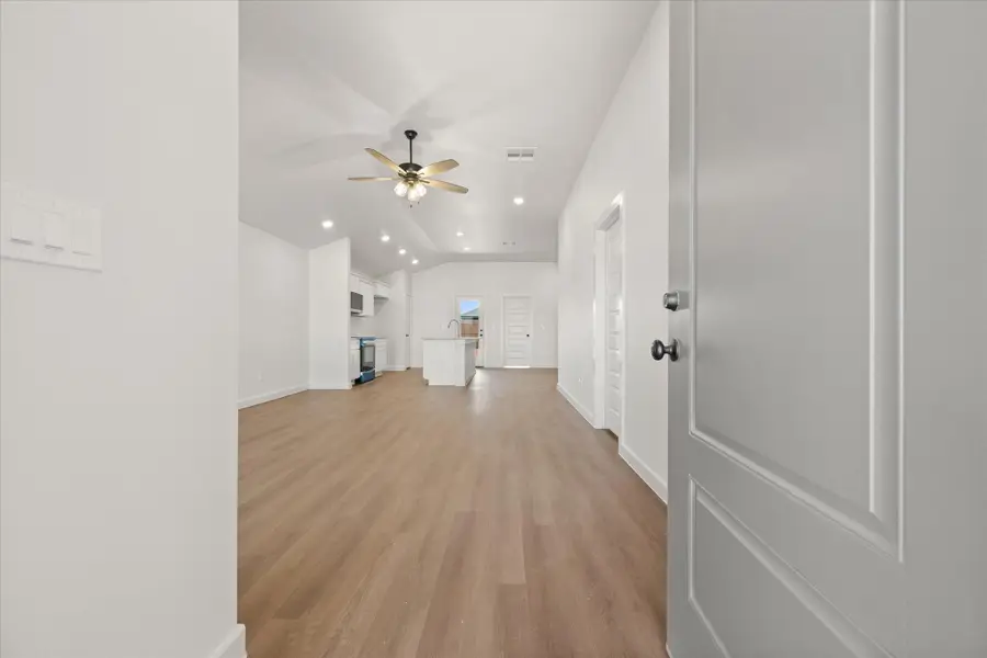 2007 Durham Avenue, Wolfforth, TX 79382 - #3