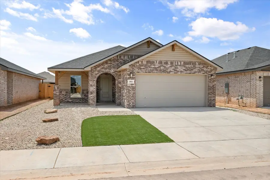 2011 Durham Avenue, Wolfforth, TX 79382 - #2