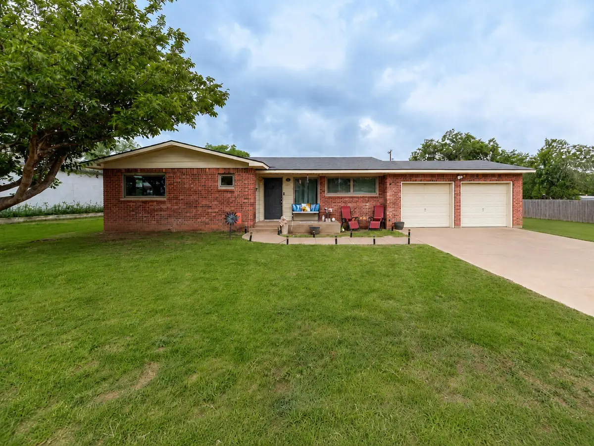 2406 Globe Avenue, Lubbock, TX 79404 - #1