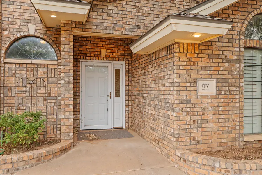 101 Fannin Avenue, Levelland, TX 79336 - #3