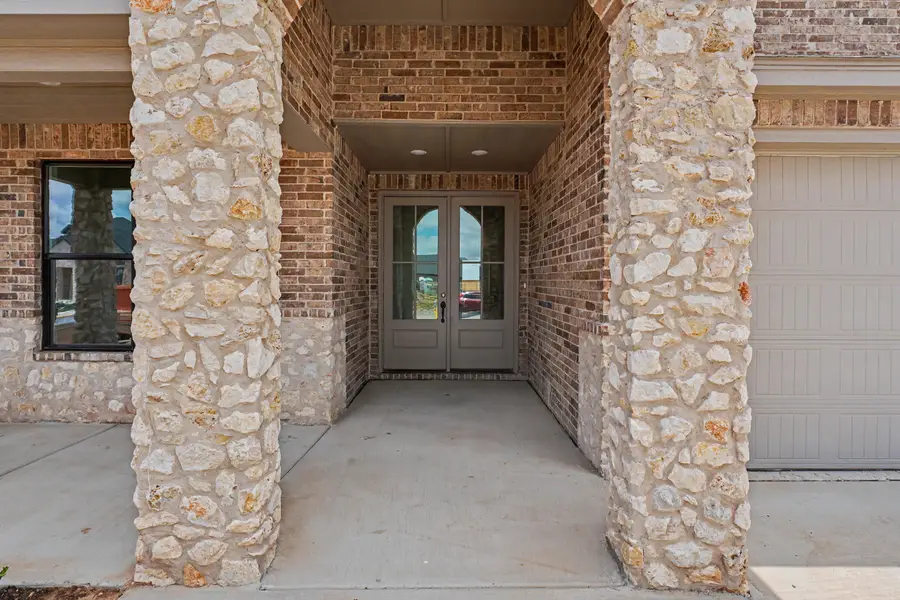 1101 N 6th Street, Wolfforth, TX 79382 - #2