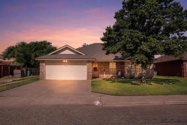 9806 Clinton Avenue, Lubbock, TX 79424