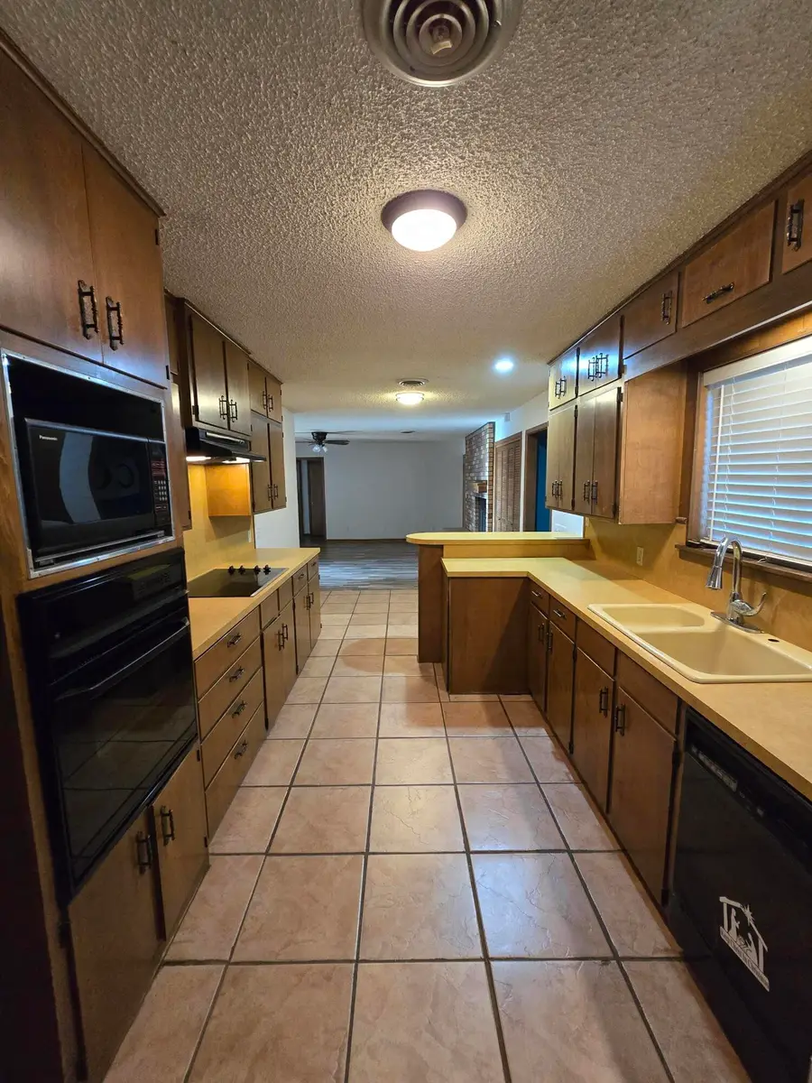702 S Avenue S, Lamesa, TX 79738 - #2
