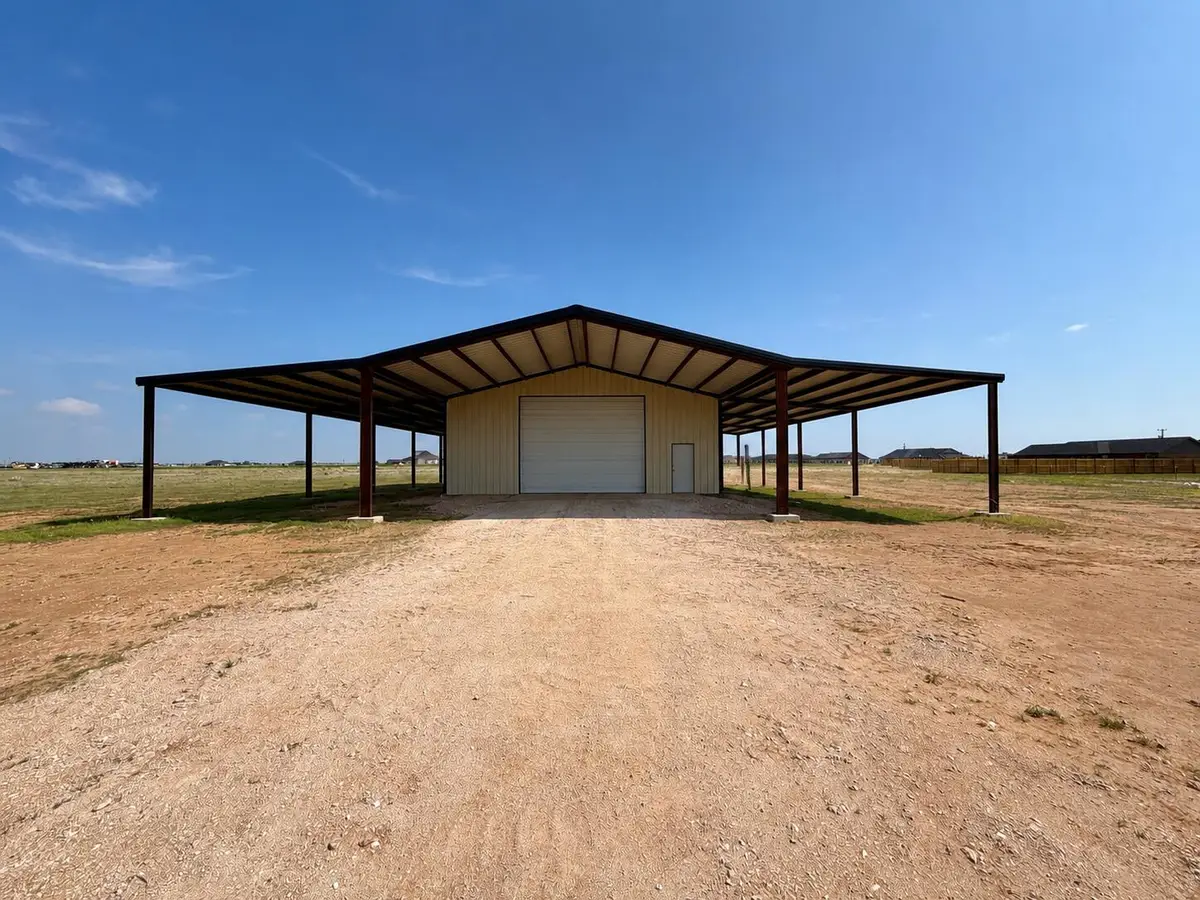 8007 E County Road 6000, Idalou, TX 79329 - #1