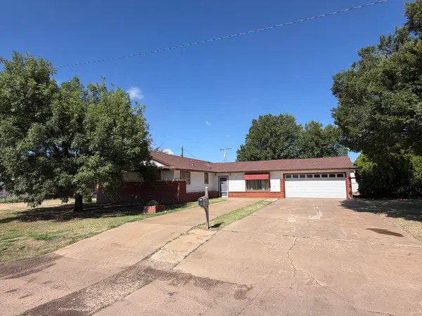 502 Braidfoot Street, Silverton, TX 79257