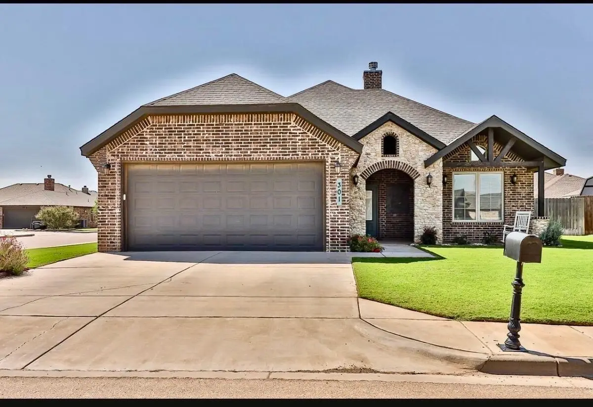 301 Hampshire Avenue, Wolfforth, TX 79382 - #1