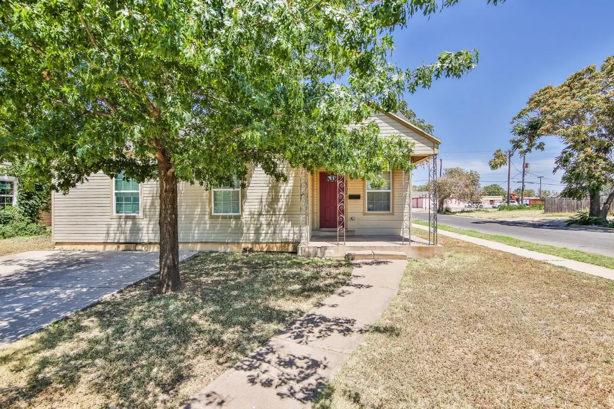 2302 20th Street, Lubbock, TX 79411 - #1