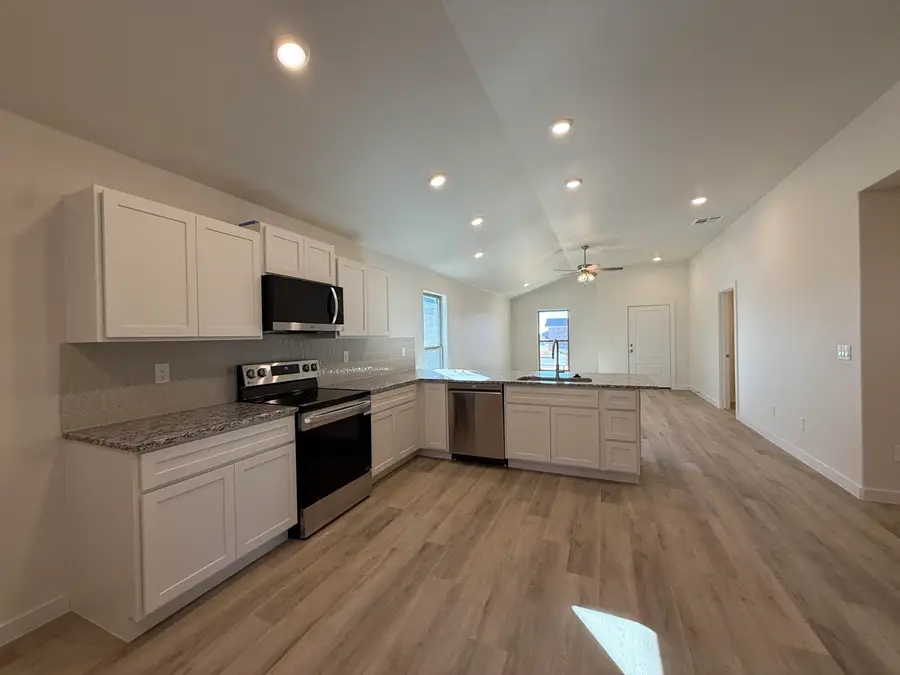 5546 Auburn Street, Lubbock, TX 79416 - #2