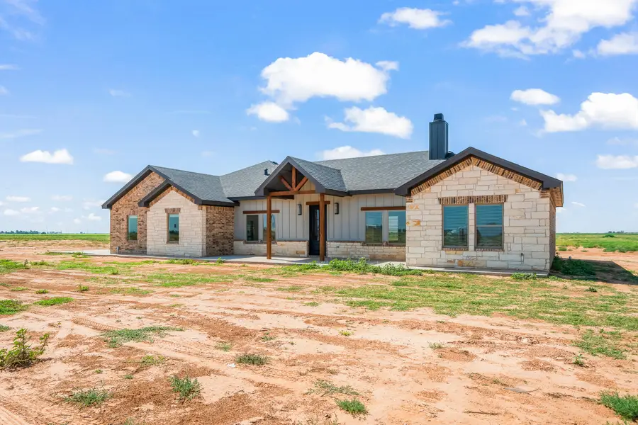 706 E F M 597, Abernathy, TX 79311 - #2
