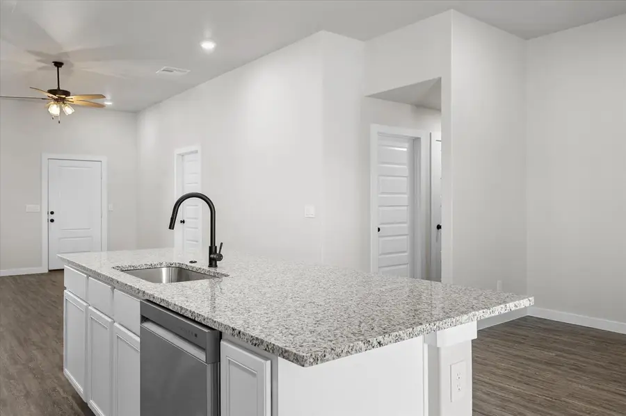 5548 Auburn Street, Lubbock, TX 79416 - #2