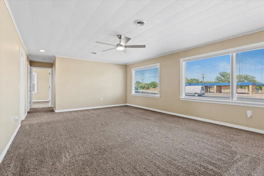 1216 College Avenue, Levelland, TX 79336 - #3