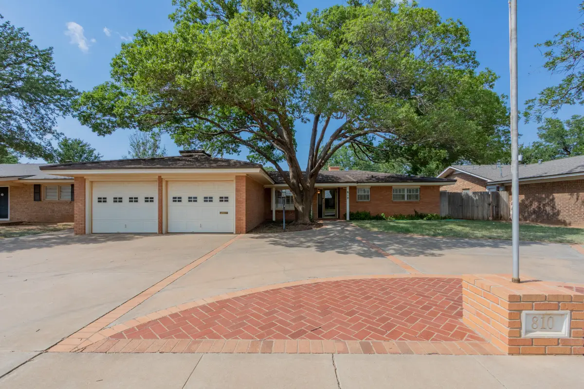 810 8th Street, Wolfforth, TX 79382 - #1